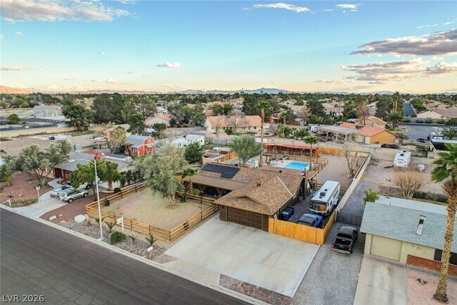 Building Photo - 5305 Patricia Ave