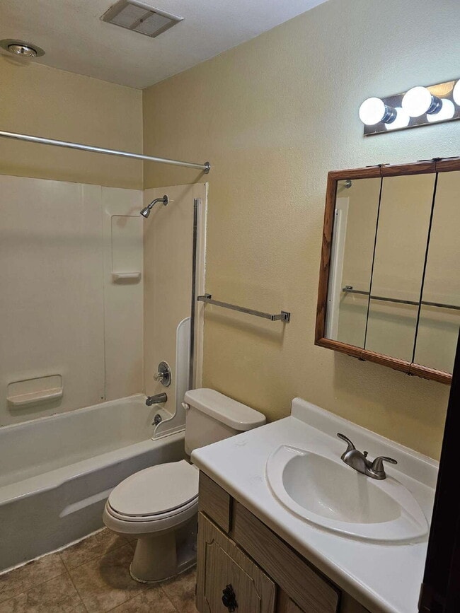 Building Photo - 50% off First Month's Rent!! Spacious 3-Level Home with Garage & Off-Street Parking - Available now!