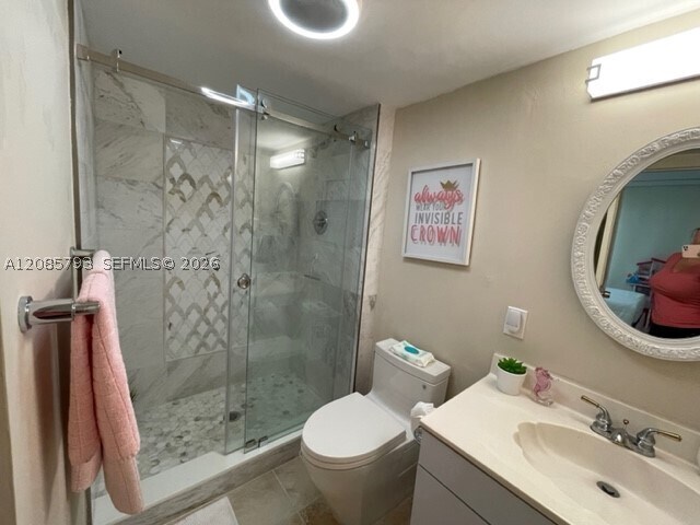 Building Photo - 3625 N Country Club Dr