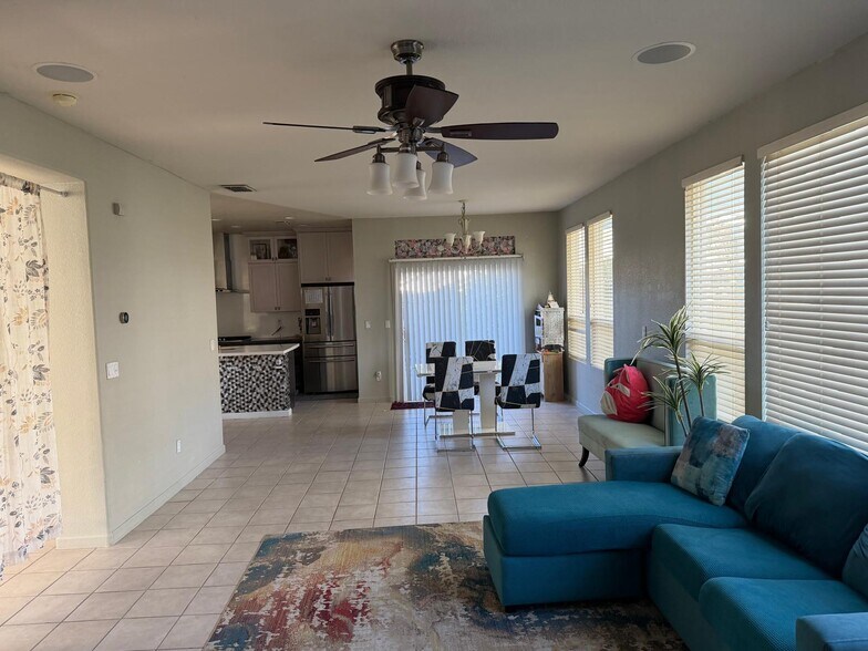 Building Photo - 1084 Huntly Dr