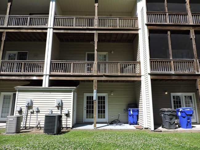 Building Photo - 4492 Great Oak Dr