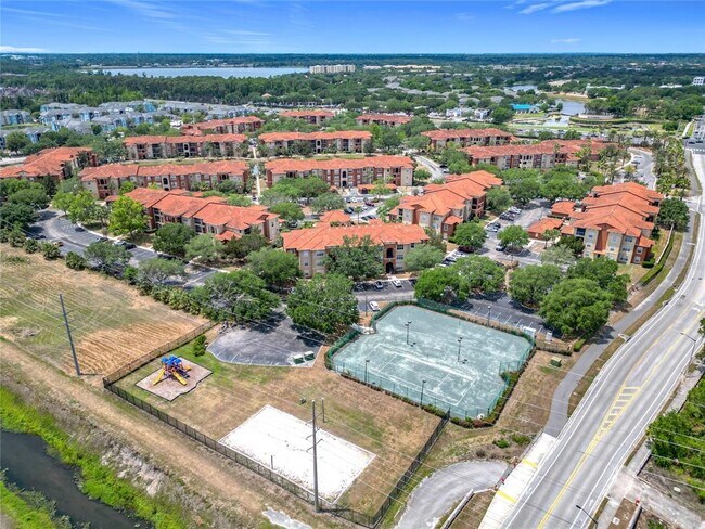 Building Photo - 5506 Metrowest Blvd