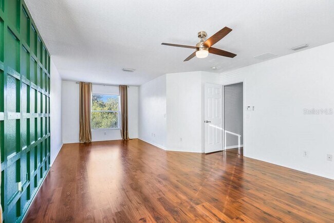 Building Photo - 15016 Heronglen Dr