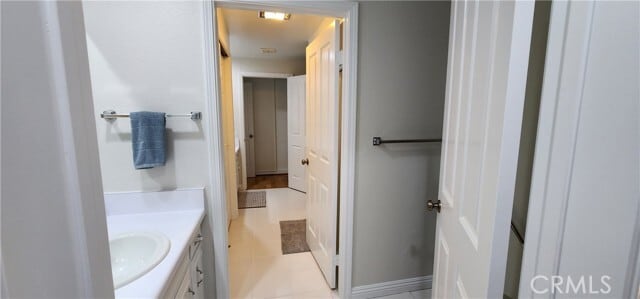 Building Photo - 694 Avenida Sevilla