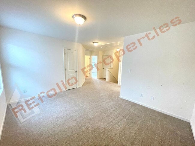 Building Photo - Stylish 4-Bedroom 3 Bathroom Single Home w...