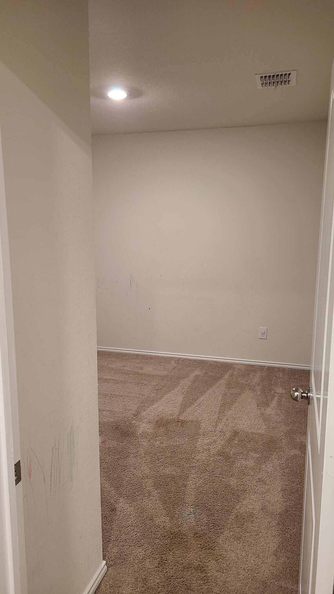 Building Photo - 14301 Saddlebred Way