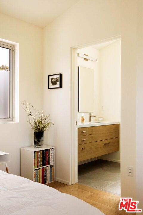 Building Photo - 2209 Louella Ave