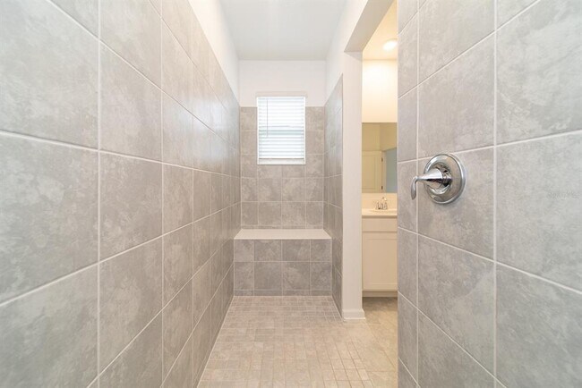 Building Photo - 2898 Armstrong Ave