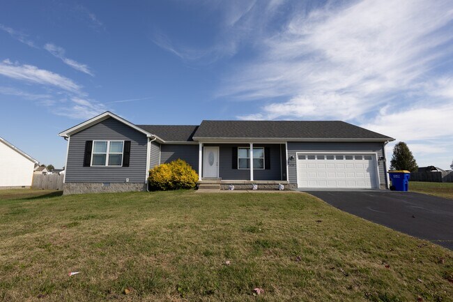 Building Photo - 328 Fairbanks Ave