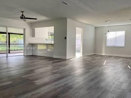 Building Photo - 2441 SW 124th Ave