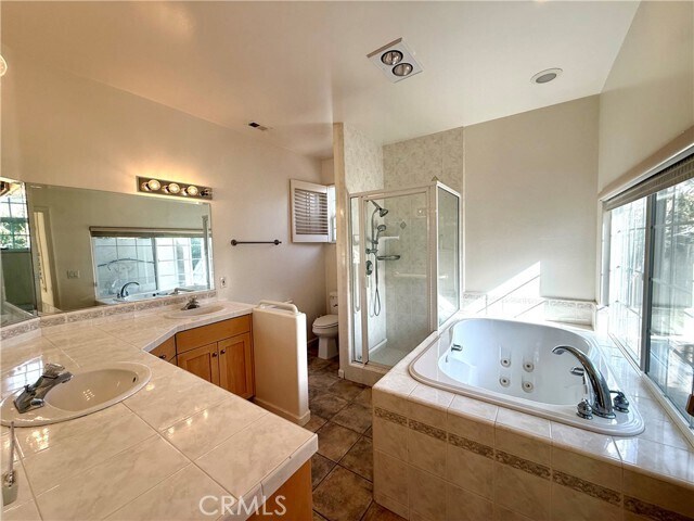 Building Photo - 1602 Jonathan Pl