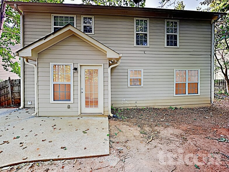 Building Photo - 2395 Sailor Ln
