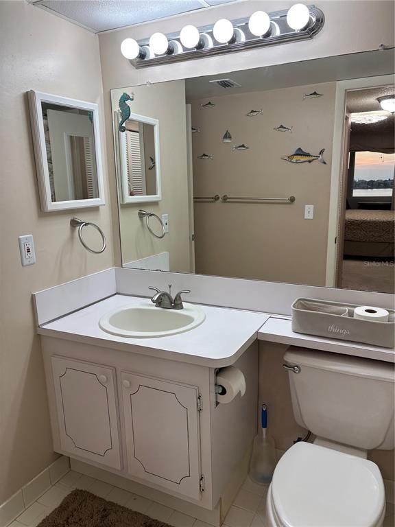 Building Photo - 4750 Cove Cir