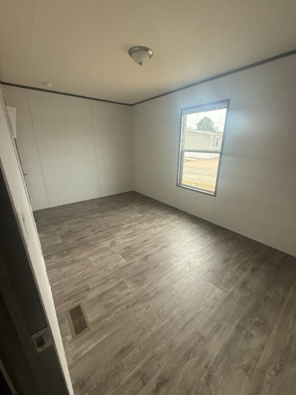 Building Photo - 126 Leon