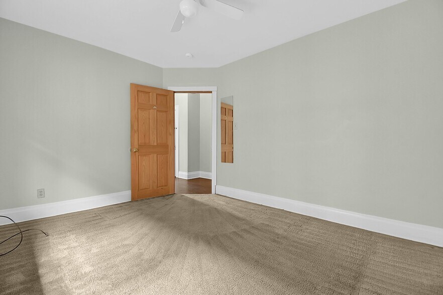 Building Photo - 97 E Frambes Ave