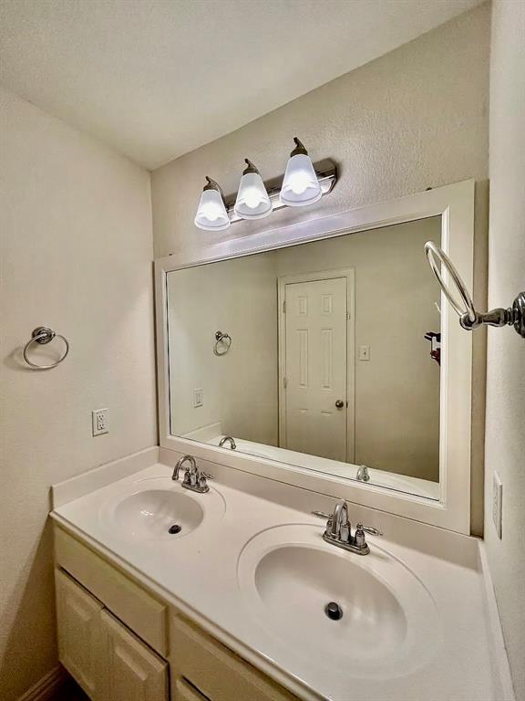 Building Photo - 5527 Custard Apple Trail