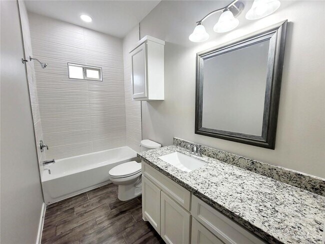 Building Photo - 5700 Sandpiper Ave