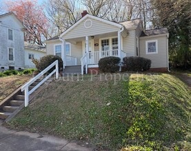 Building Photo - 614 Mulberry St SW