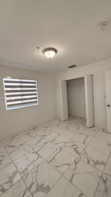 Building Photo - 811 E 52nd St