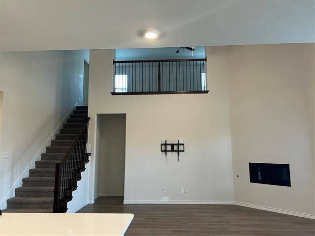 Building Photo - 10517 Breezeway Dr