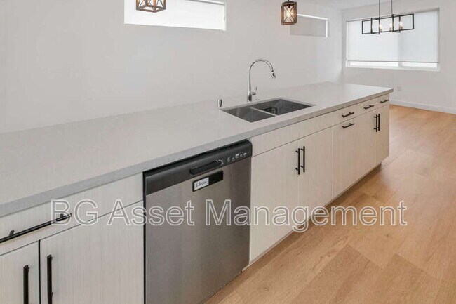 Building Photo - 3909 Wattling St