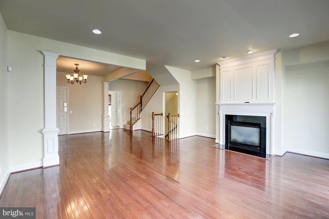 Building Photo - 14580 Crossfield Way