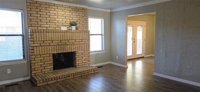 Building Photo - 7307 Edenborough Dr