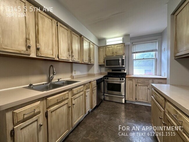 Building Photo - 3145 5th Ave S