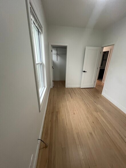 1 Bedroom - 2836 W 40th St