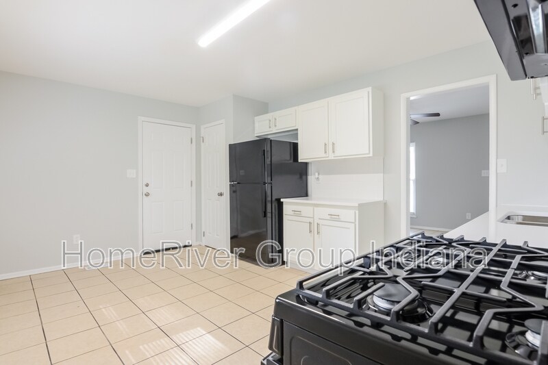 Building Photo - 4332 Exmoor Ct