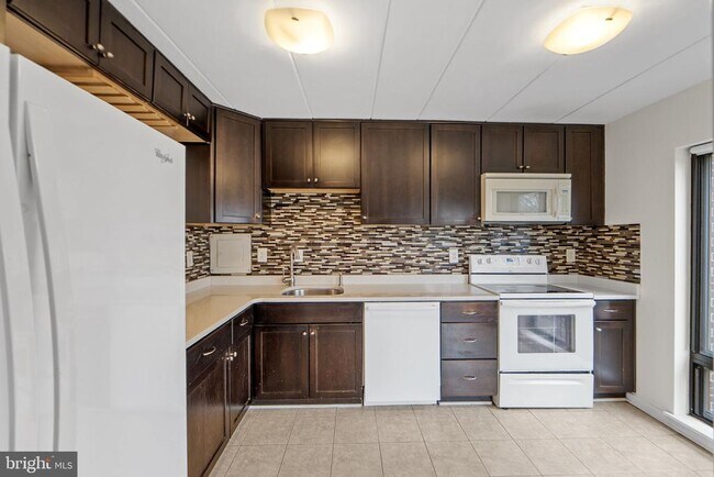 Building Photo - 124 Roberts Ln