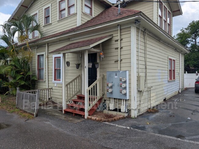 Primary Photo - 103 S Westland Ave