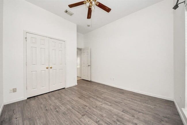 Building Photo - 21630 Live Oaks Spring Dr