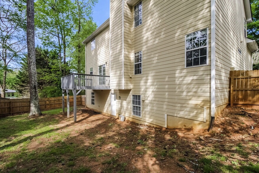 Building Photo - 2981 Courtland Oaks Trail SW