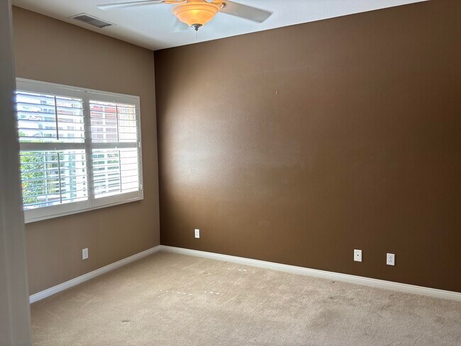 Building Photo - 45218 Coeur Dalene Dr