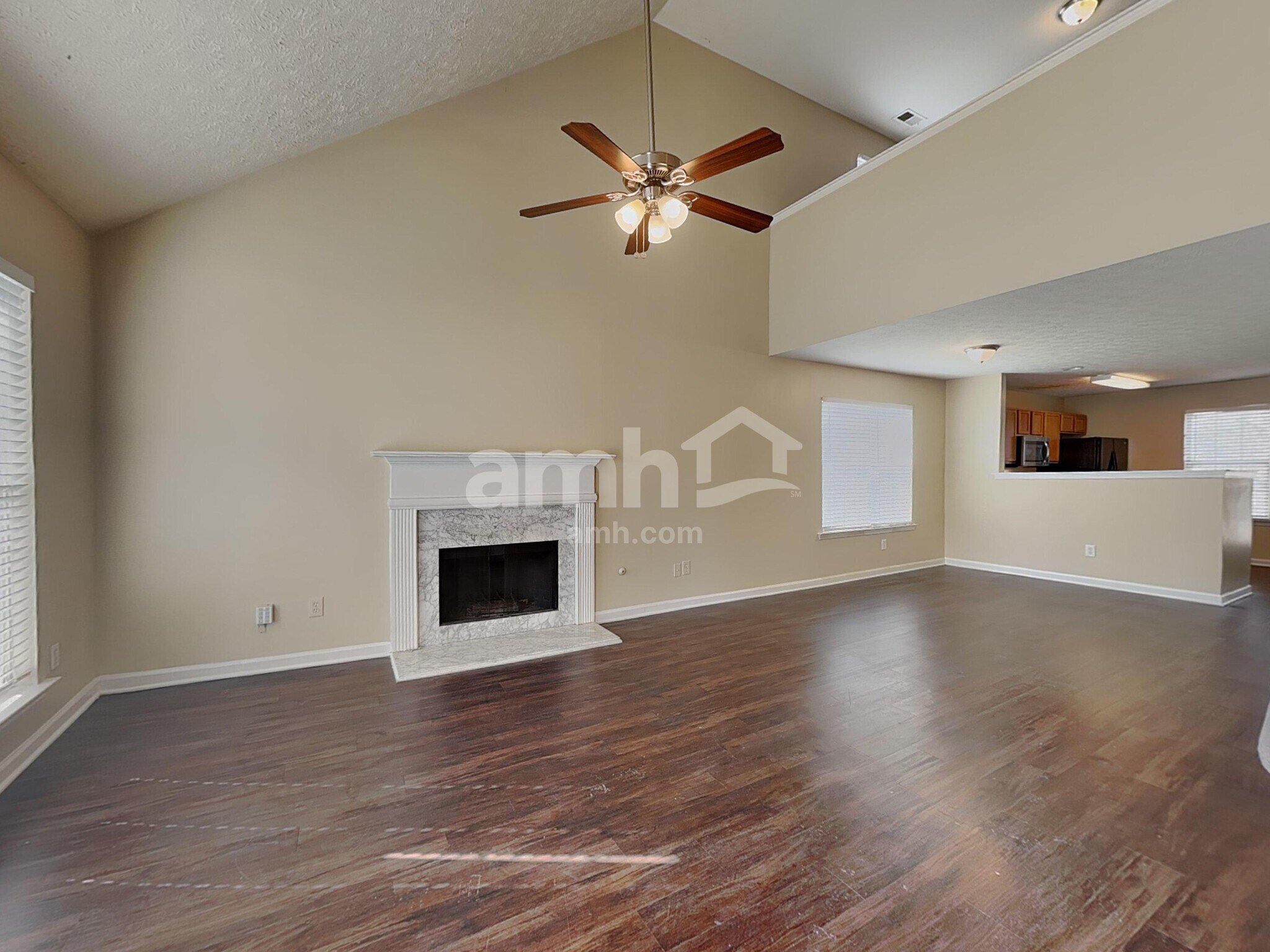 Building Photo - 705 St Charles Ave