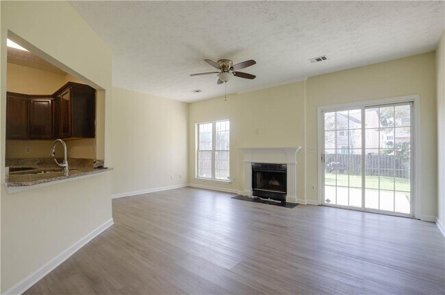 Building Photo - 4033 Oak Glenn Dr