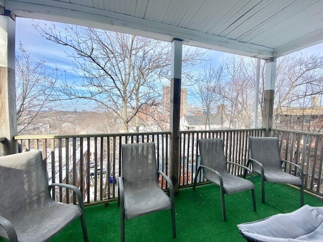 Building Photo - 2 Parker Hill Ter