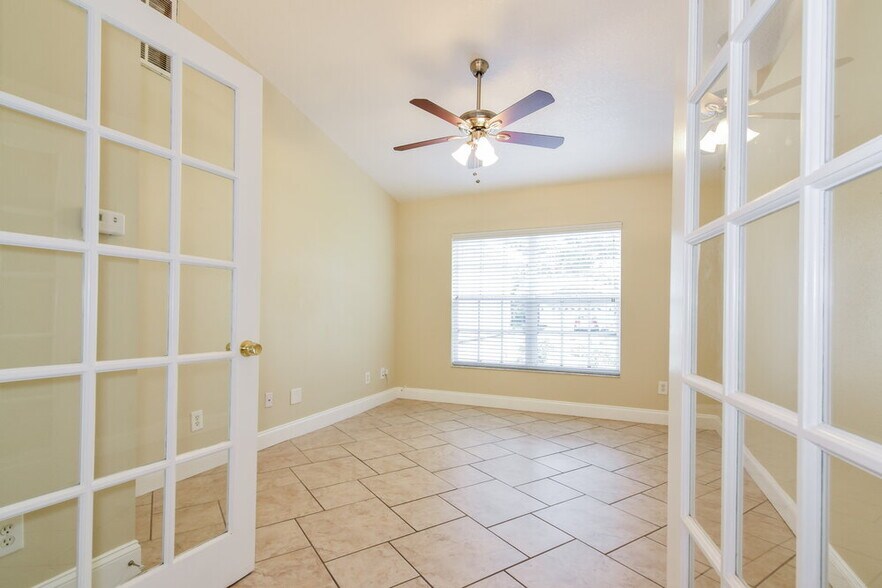 Building Photo - 23214 Sierra Rd