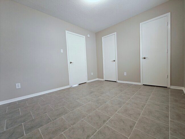 Building Photo - 2506 Teal Run Pl Dr