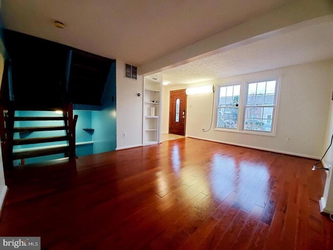 Building Photo - 24 Ramsgate Ct
