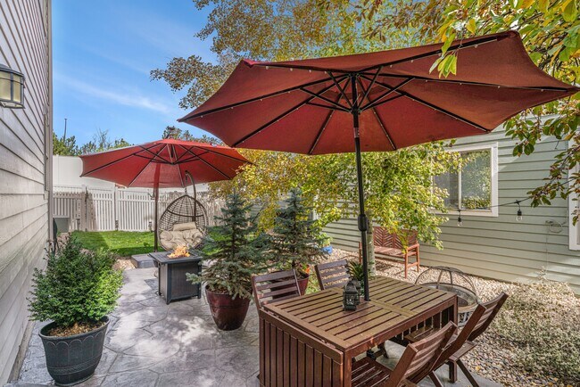 Building Photo - 9303 W 107th Pl