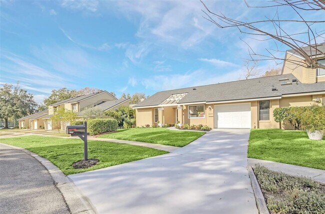 Building Photo - 8244 Limetree Ct