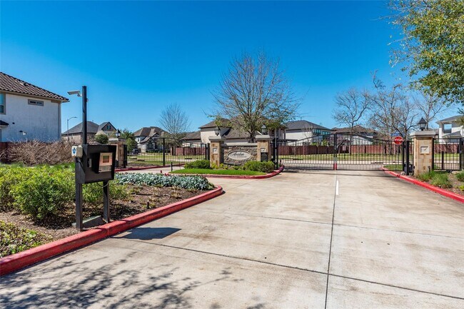 Building Photo - 5423 Lachlan Springs Ln