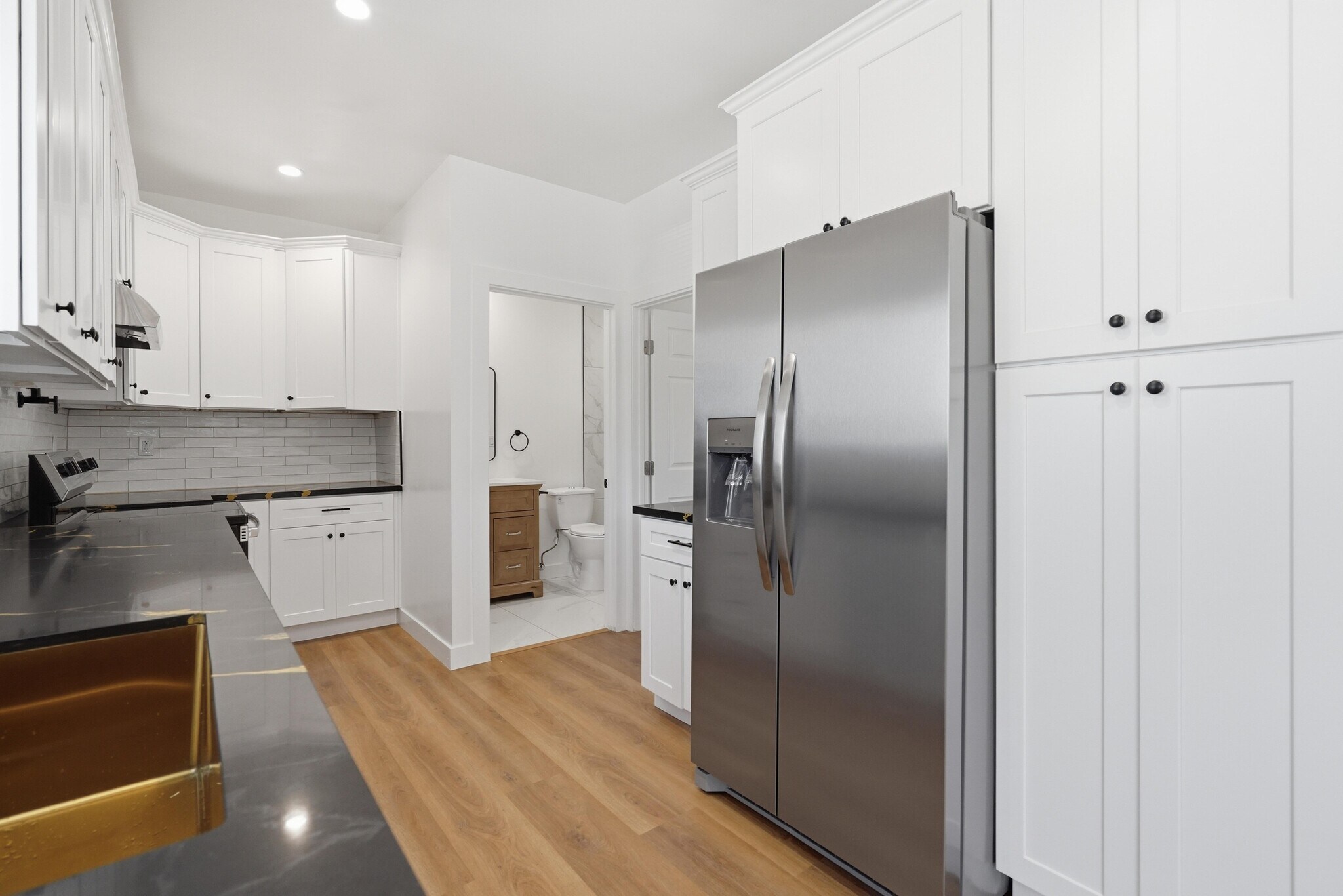 Building Photo - 6616 Denver Ave