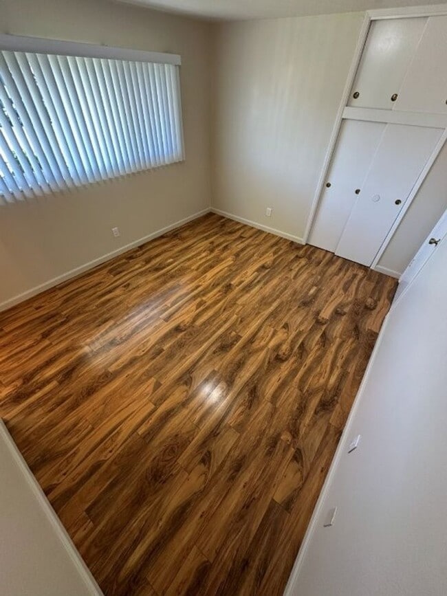 Building Photo - Nor Cal Realty Inc, 3 BD 2 BTH house with 2 car garage