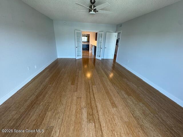 Building Photo - 1208 E River Dr