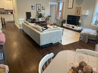 Building Photo - 1 bedroom in CHICAGO IL 60613