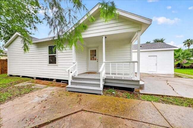 Building Photo - 1154 Florida Ave