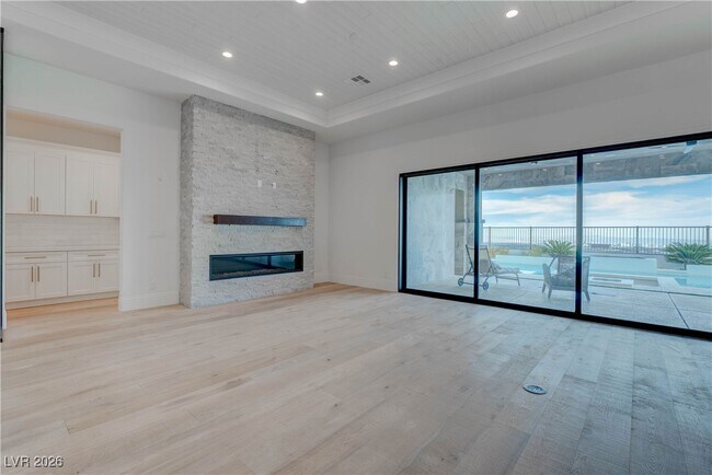 Building Photo - 756 Bruce Moorland St